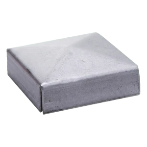 Postal – ocelová obálková střecha na plotový sloupek 120×120 mm